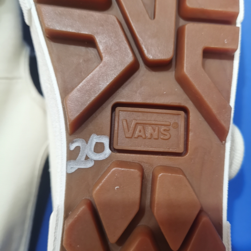 Vans Style 93 Mary Jane Women Cream Shoes Women 7 Men 5.5 NWT - Picture 3 of 10